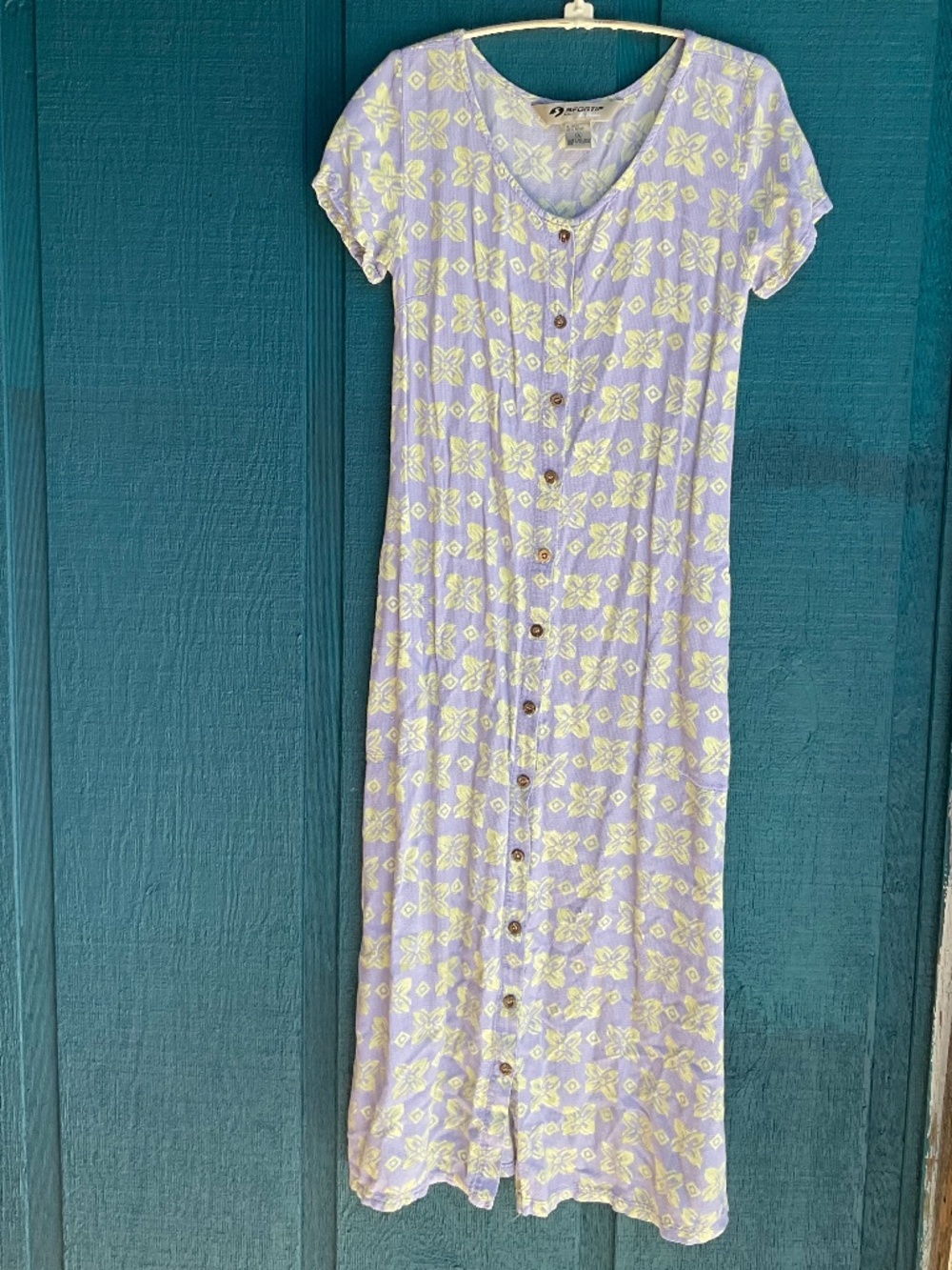 Fun Beachy Floral Patten 90’s Button front Short Sleeve Maxi Dress